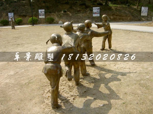 老鷹抓小雞雕塑，兒童游戲銅雕，廣場人物雕塑