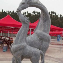 母子長(zhǎng)頸鹿石雕，公園動(dòng)物石雕