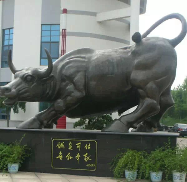 銅雕牛，孺子牛銅雕