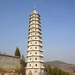 石塔，大理石塔雕塑