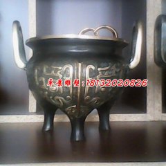 三足銅鼎，仿古香爐銅雕