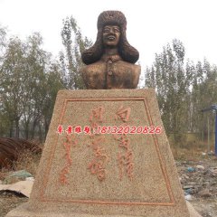 雷鋒銅雕，廣場英雄銅雕