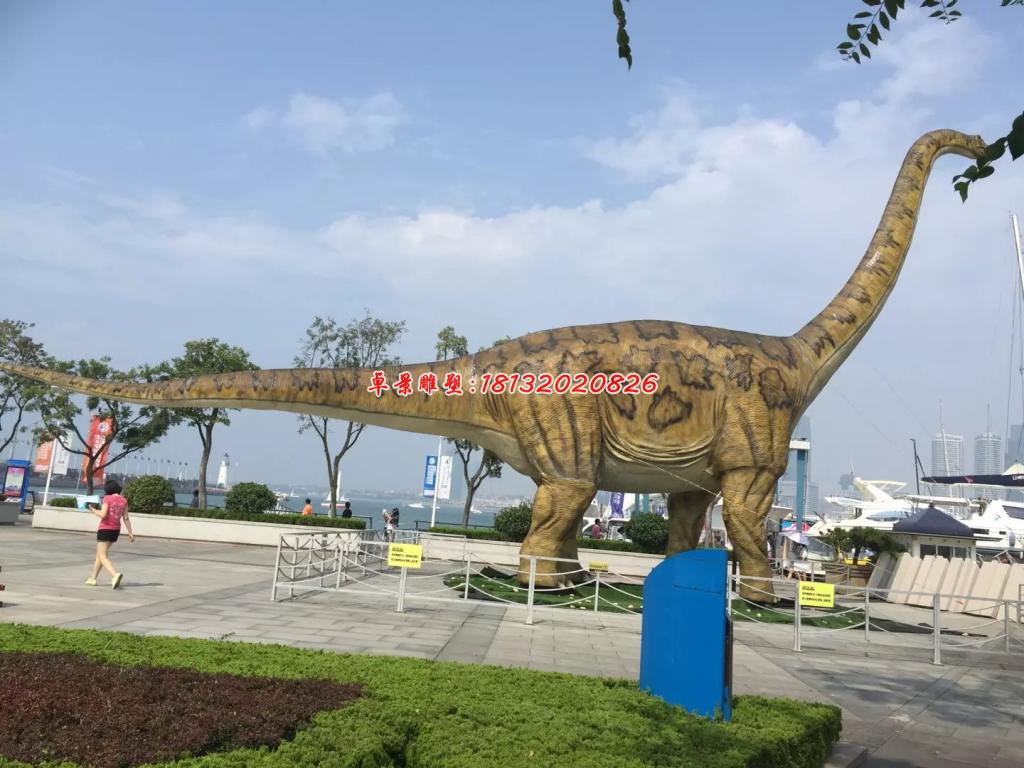 玻璃鋼恐龍雕塑，玻璃鋼仿真恐龍雕塑