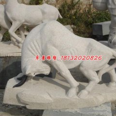 開(kāi)荒牛石雕，廣場(chǎng)開(kāi)荒牛雕塑