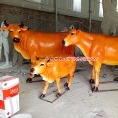 玻璃鋼牛雕塑，玻璃鋼動(dòng)物雕塑