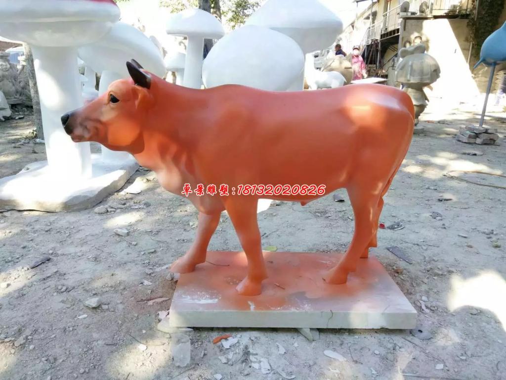 玻璃鋼牛雕塑，玻璃鋼動物雕塑