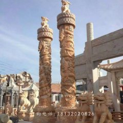 盤龍柱石雕，晚霞紅盤龍柱