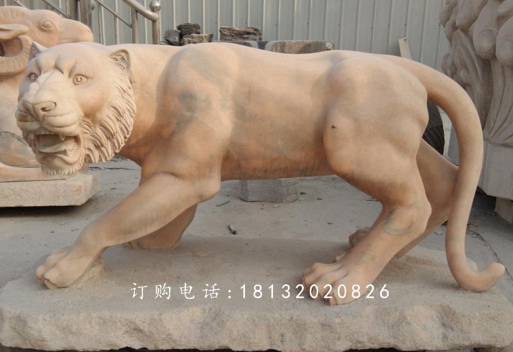 石雕老虎，公園晚霞紅老虎石雕