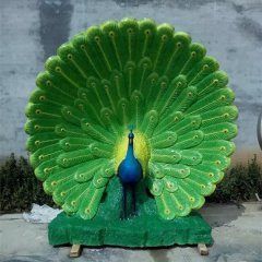 開屏孔雀雕塑，公園玻璃鋼動(dòng)物雕塑