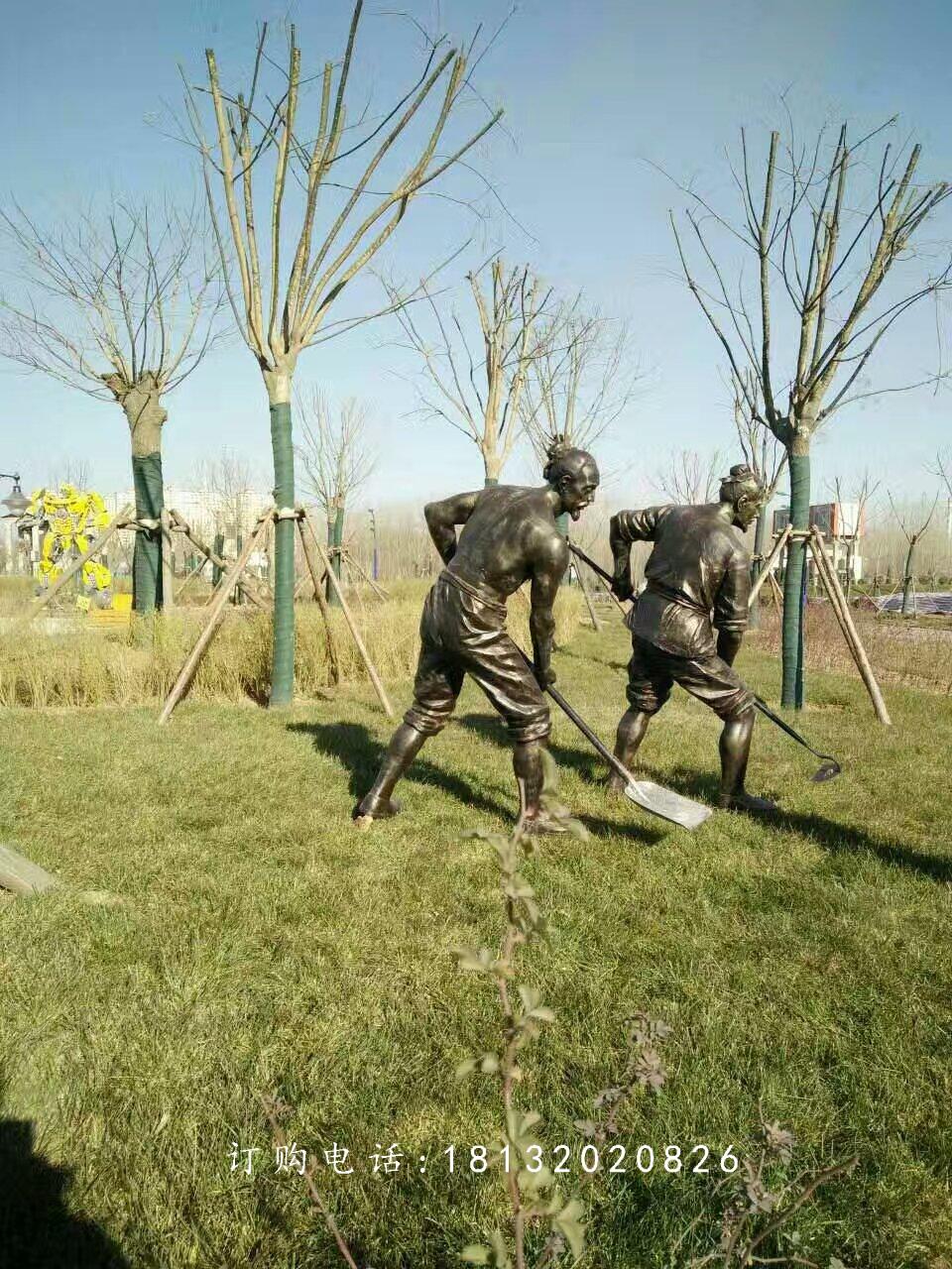 做農(nóng)活人物銅雕，公園人物雕塑 (4)