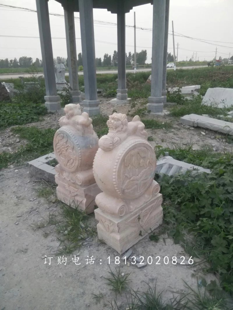 獅子門墩雕塑，晚霞紅石雕抱鼓 (2)