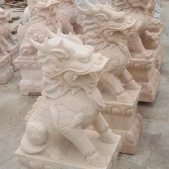 麒麟雕塑，晚霞紅麒麟石雕
