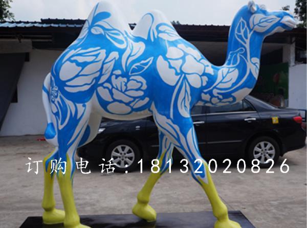 玻璃鋼駱駝雕塑，彩繪駱駝雕塑