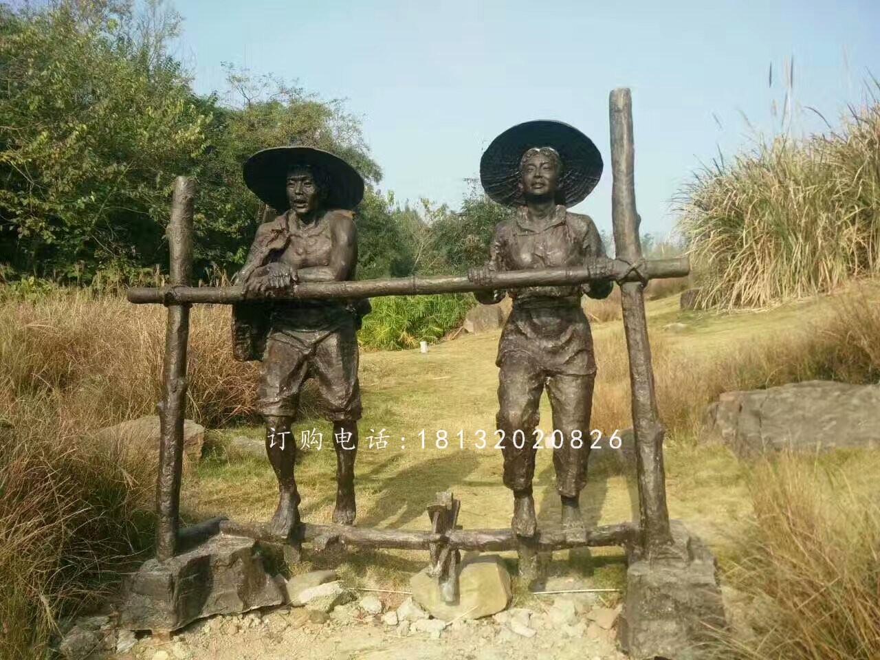 干農(nóng)活人物雕塑，公園人物銅雕