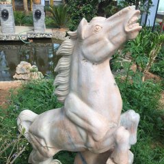 晚霞紅馬雕塑，廣場(chǎng)石雕馬