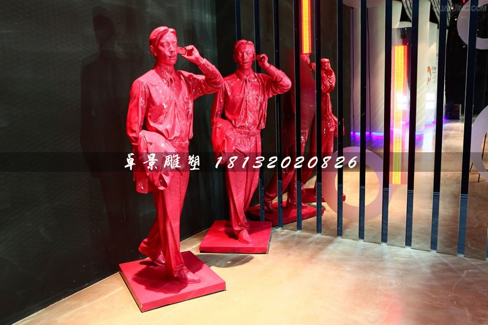 打電話雕塑，玻璃鋼現(xiàn)代人物雕塑