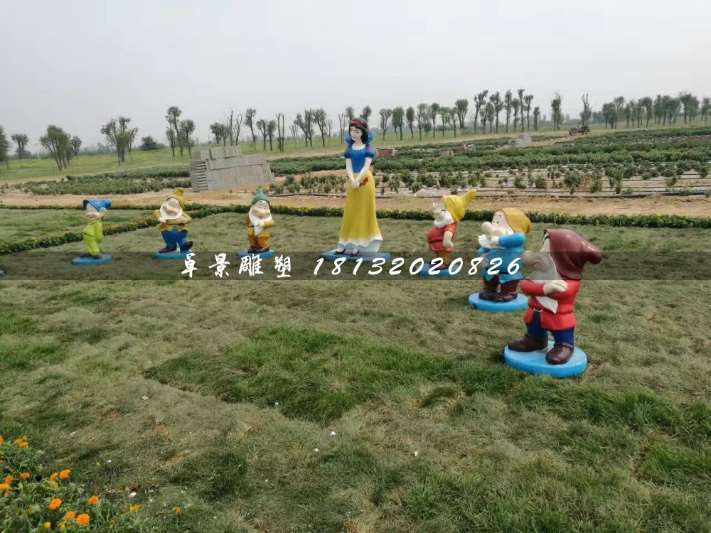 白雪公主與小矮人雕塑，卡通人物雕塑