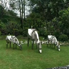 小鹿吃草雕塑，不銹鋼動(dòng)物