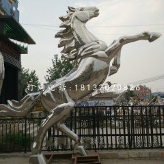 不銹鋼立馬，企業(yè)門口雕塑