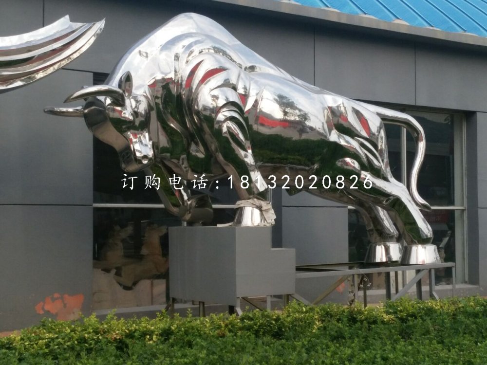 開荒牛雕塑，不銹鋼牛