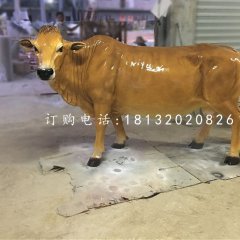 大黃牛雕塑，玻璃鋼動(dòng)物雕塑