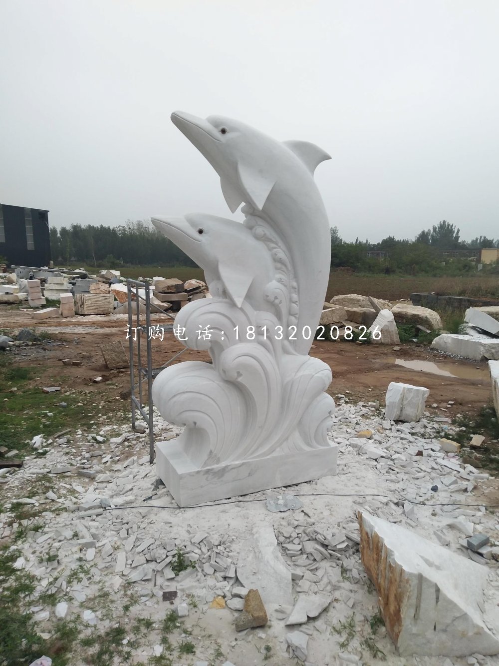 海豚戲水石雕，漢白玉海豚