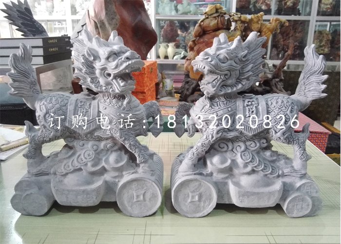 小型麒麟石雕，青石招財(cái)麒麟