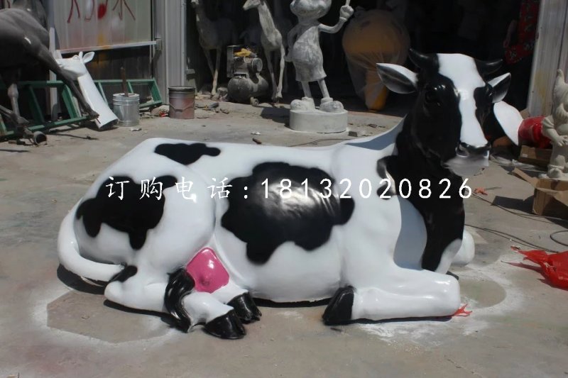 臥著的奶牛雕塑，玻璃鋼動(dòng)物雕塑 (1)
