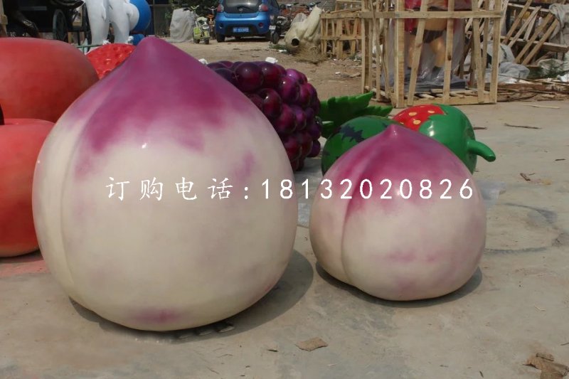 玻璃桃子雕塑，仿真水果