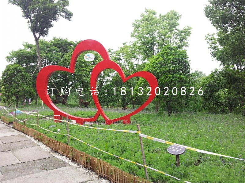 愛心雕塑，不銹鋼景觀雕塑