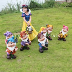 白雪公主小矮人雕塑，公園卡通人物