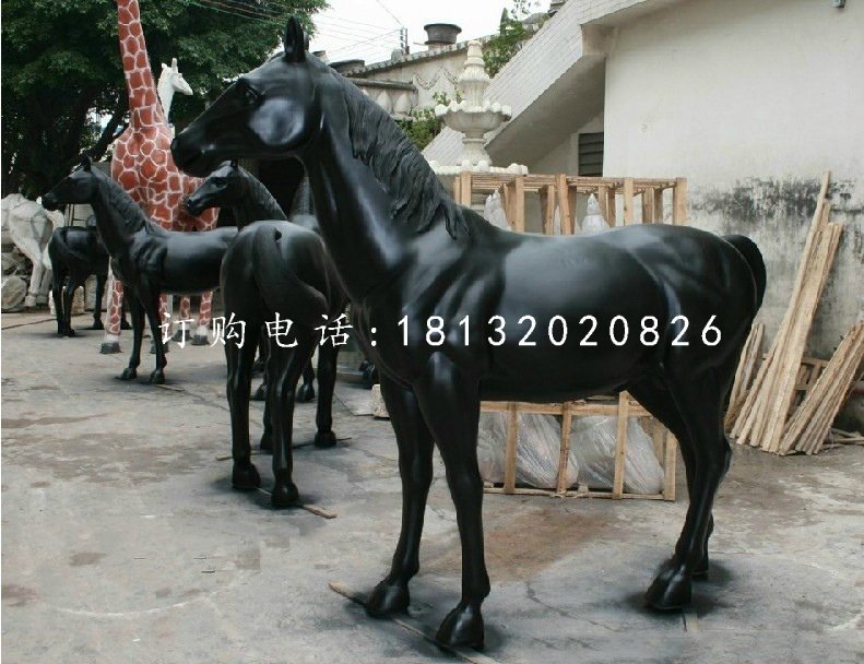 黑馬雕塑，玻璃鋼噴漆雕塑
