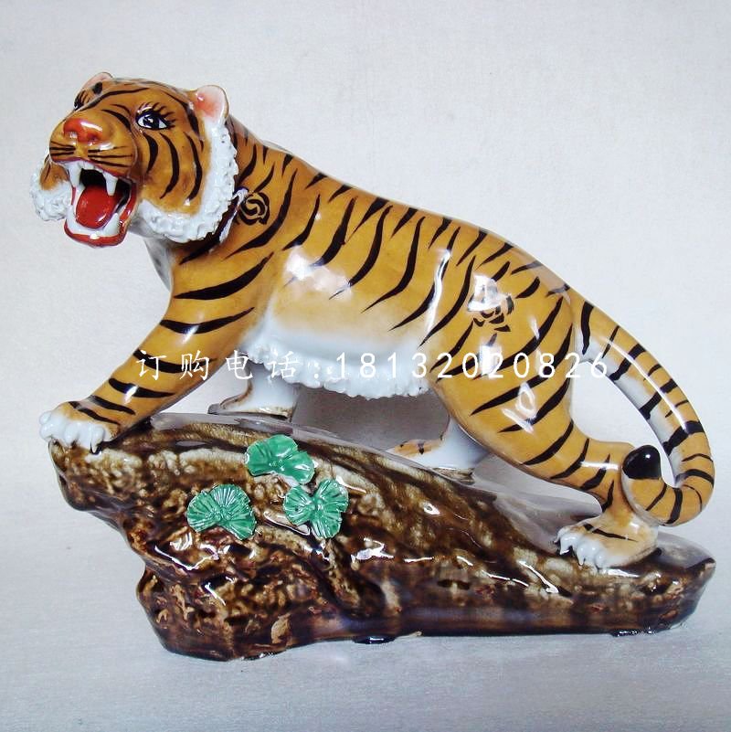 玻璃鋼老虎上山雕塑,動(dòng)物雕塑