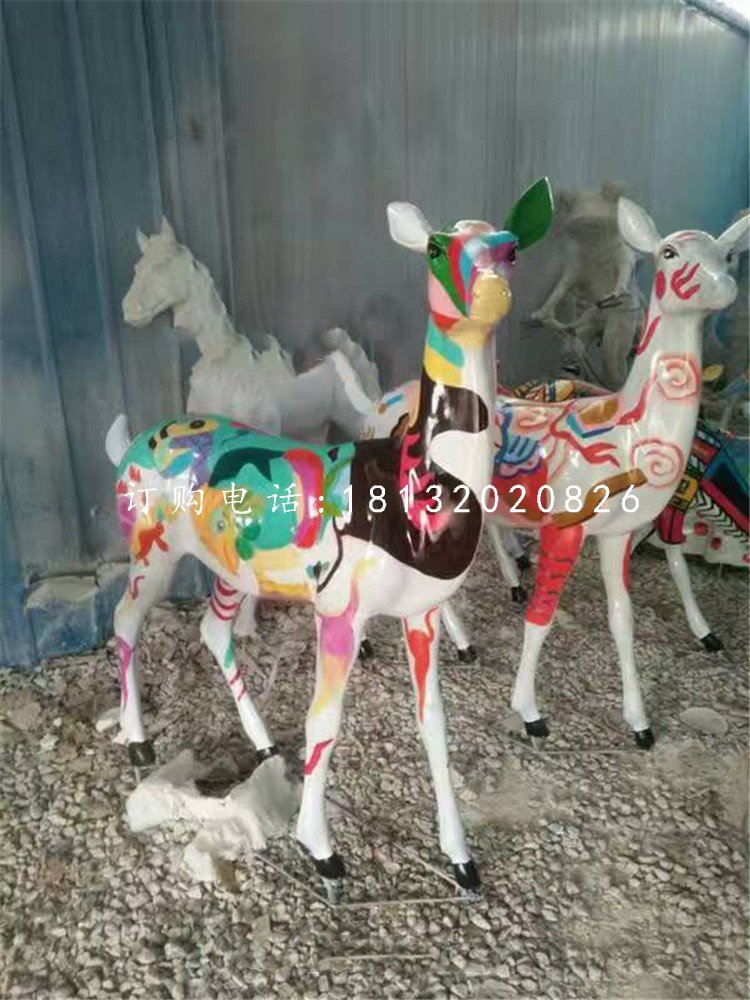 小鹿雕塑，玻璃鋼彩繪動物