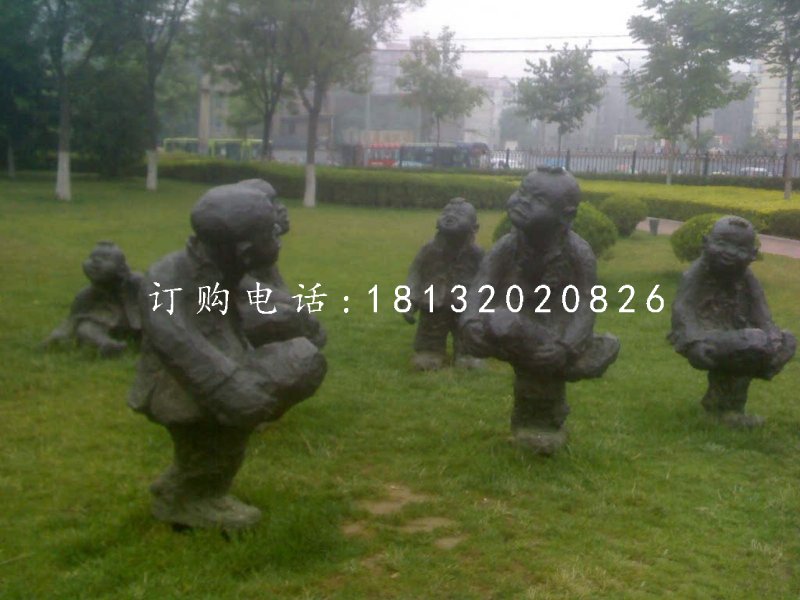 小孩斗雞銅雕，公園小品銅雕