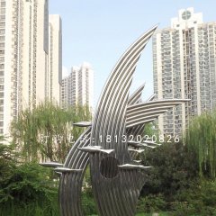 不銹鋼游魚雕塑，公園景觀雕塑