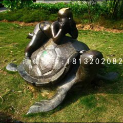 趴在烏龜上的小男孩銅雕，公園銅雕