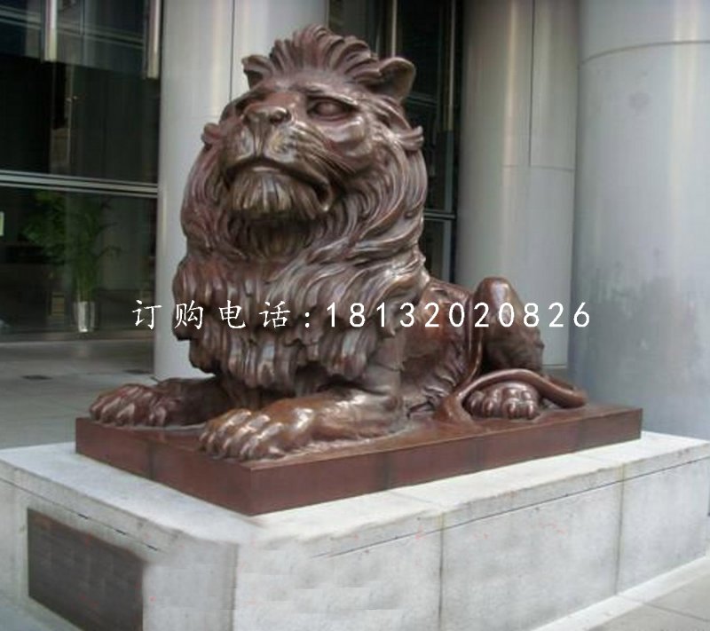 趴著的西洋獅銅雕，銅獅子