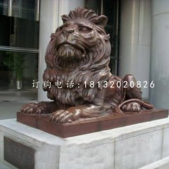 趴著的西洋獅銅雕，銅獅子