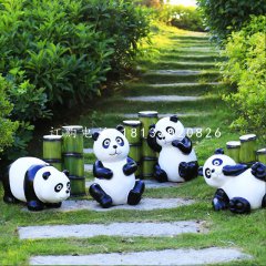 吃竹子的熊貓雕塑，玻璃鋼仿真動(dòng)物雕塑