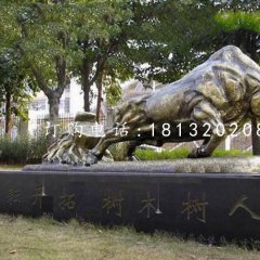 開(kāi)荒牛銅雕，校園銅牛雕塑