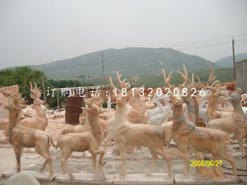 小鹿石雕，晚霞紅動(dòng)物雕塑.jpg