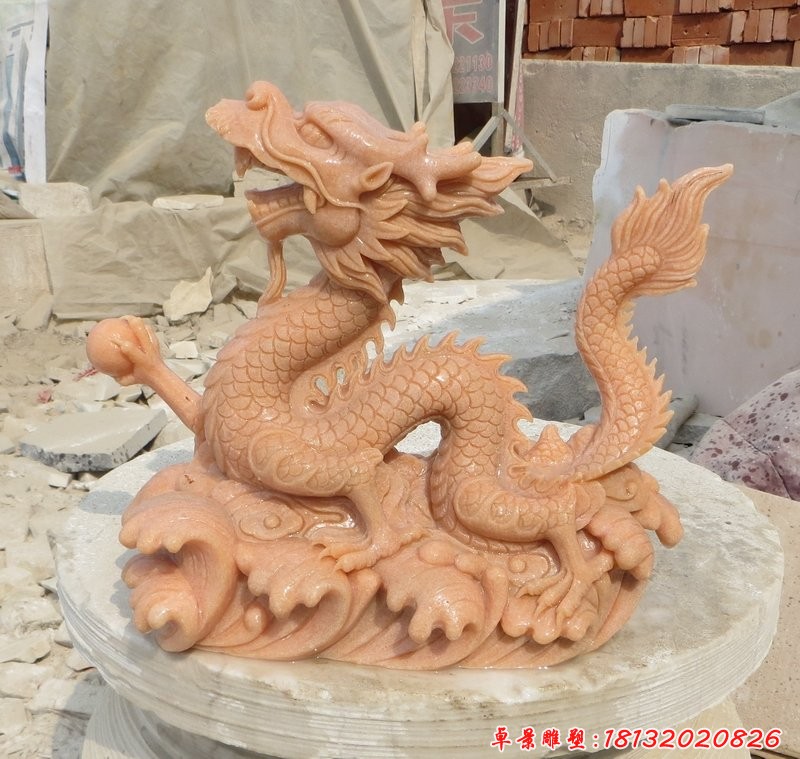 龍戲珠石雕，晚霞紅石雕龍