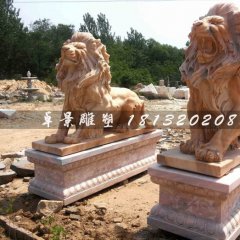 西洋獅石雕，趴著西洋獅雕塑