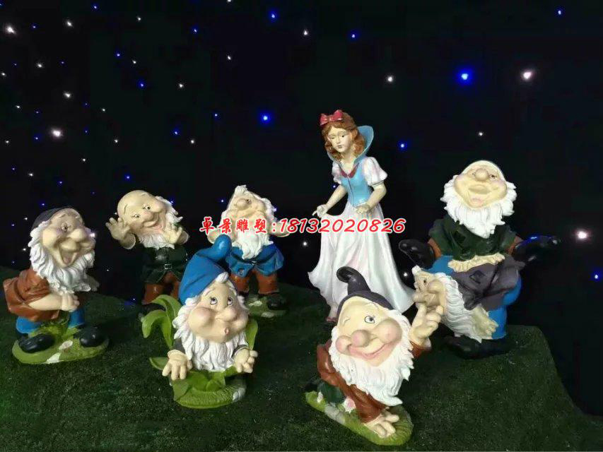 白雪公主與小矮人雕塑，玻璃鋼卡通雕塑