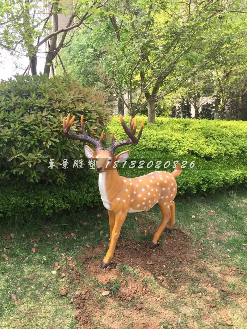 玻璃鋼梅花鹿雕塑，公園動物雕塑