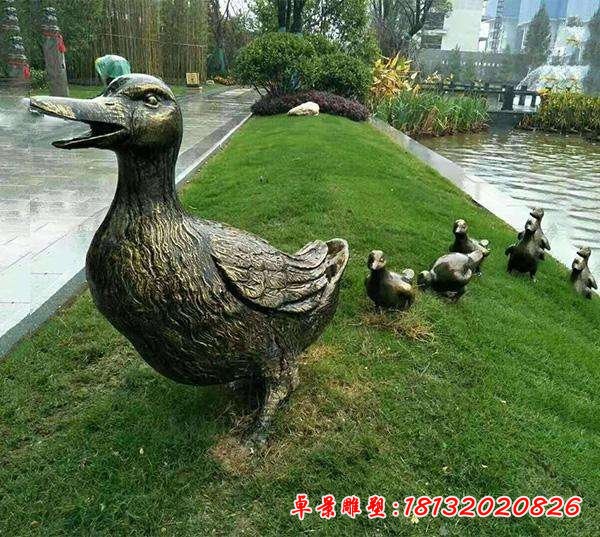公園動(dòng)物鴨子銅雕