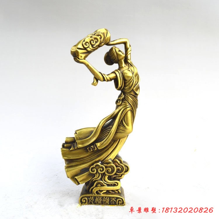 女媧補天銅雕，神話人物